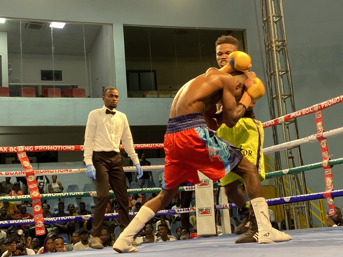 GhanaBoxing's tweet photo. Feather weight contest over 6 rounds between Bismark Saah( Ghana Armed Forces) and Moses Adjei Selvi ( Akotoku) by a unanimous decision ended in a win for Bismark Saah

J1: 59:54
J2: 59: 54
J3: 59:54

#ghanaprofessionalboxingleague
#fightnight16
#boxingghana
#GBA
#MaxTV https://t.co/o2cCNuWHyH