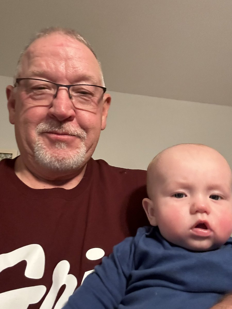 KenLarson79's tweet photo. #MMAfanzone
Grampa and grandson rooting on the Griz https://t.co/yLOgTwfnHR