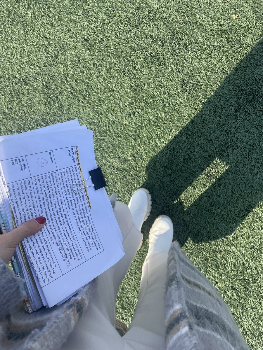 DiblasiJenna's tweet photo. Some pics from a fun day covering @SienaHeightsFB! #CollegeFootball #bcsn https://t.co/NrEe1htNIw