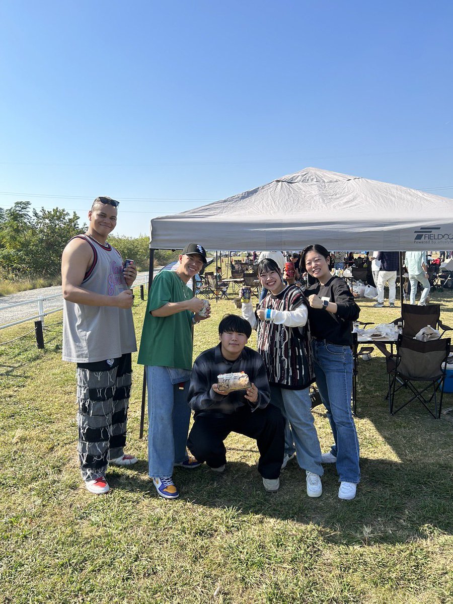 bbq_sorte's tweet photo. おはようございます🌞
バーベキューソルテ���す🍖
気づけば11月😎早いですね😳秋のシーズンらしくBBQ広場も賑やかです❣️ここ数日暖かくてより最高‼️三連休最終日も楽しみましょう💕平日もご予約大歓迎です🤗💕#bbqsorte #バーベキューソルテ #西中島南方 #十三  #手ぶらでbbq #関西イベント #関西グルメ https://t.co/Km1QD3iIxJ
