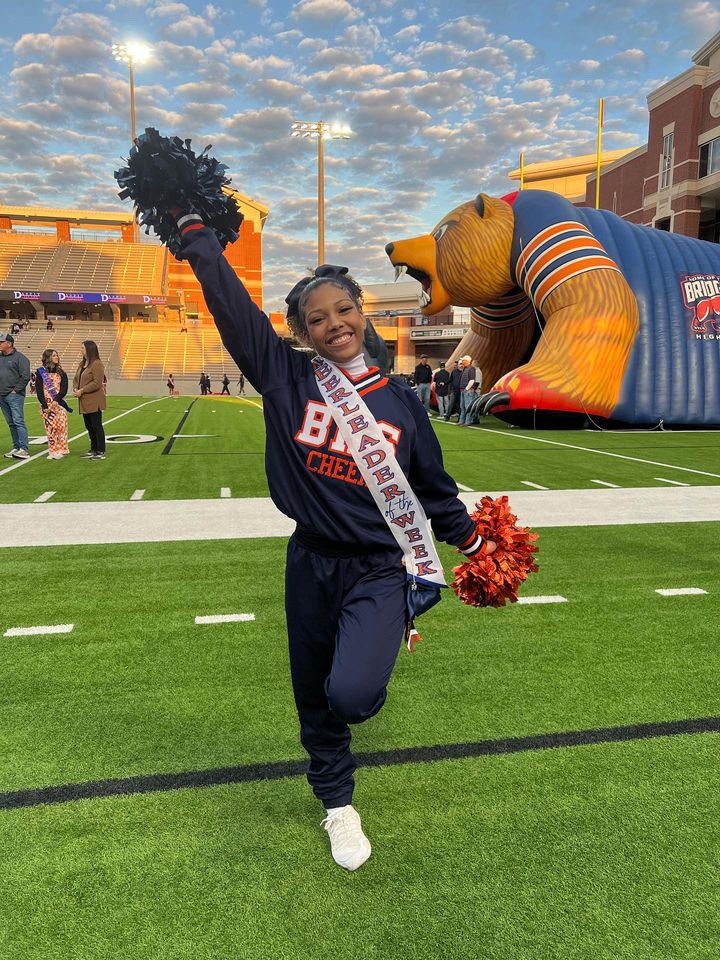 Varsity Game #11

Senior Week 🤍✔️

Ended Season as District Champions 🐻📣

Cheerleader of the Week: Peyton Miles

#BridgelandBest #WinTheDay #Football #SeniorWeek #GoBears