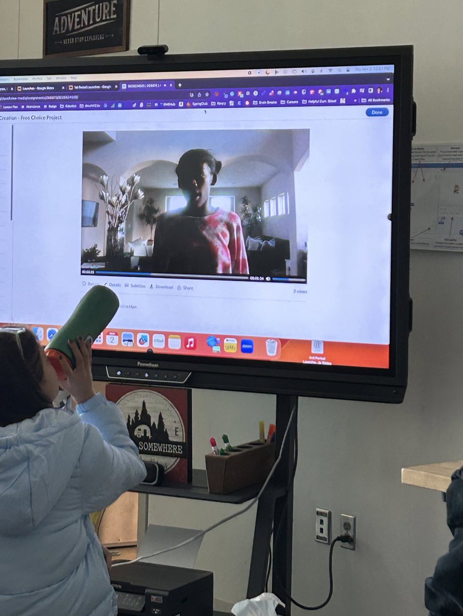 TechRunsThruIt's tweet image. It’s movie time for #6thGradeTechApps. We wrapped up our intro to @WeVideo w/Ss created videos!! #GreenScreen, pic in pic, videos, voiceovers , audio fades, scrolling credits & MORE!! ❤️ Ss choice products & this group did not disappoint. @dieterichms #DreamTogether @misdcte