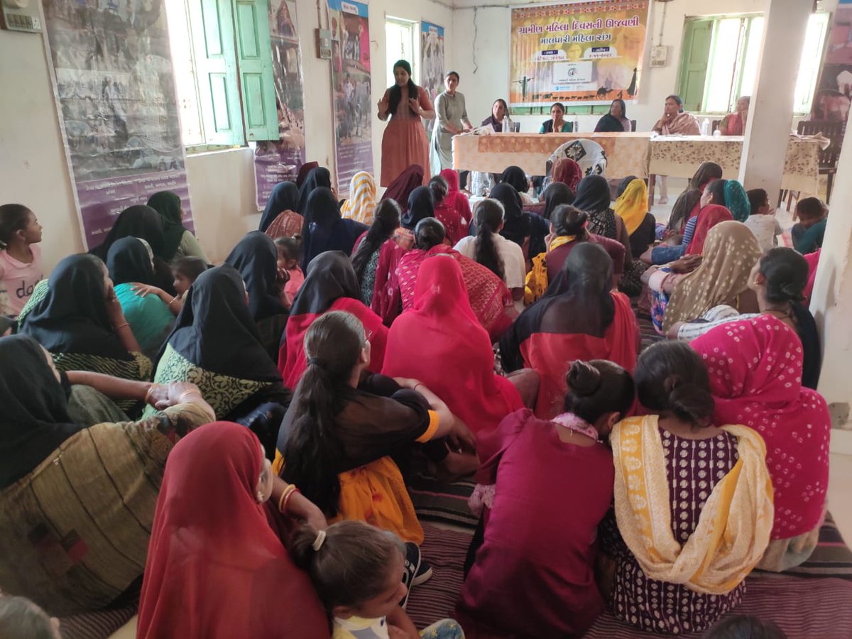 International rural women day celebration with Pastoralist women who play important roll in livestock management and rural economy
#paatoralistwomen
#ruralwomenday