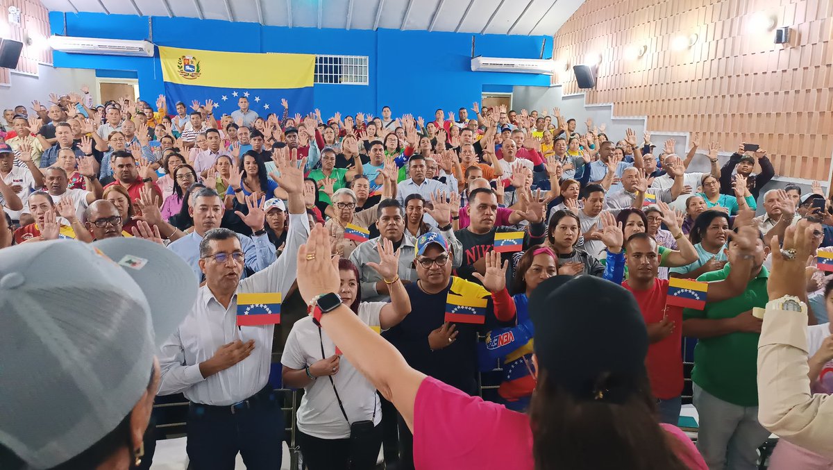 GobLizeta's tweet photo. Juramentado Comando de Campaña Municipal en Tucupita "Venezuela Toda", unidos y en una sola voz vamos en defensa del territorio Esequibo, este #3DVota5VecesSí
#ComprometidaConTodos https://t.co/sIRrXogtmg