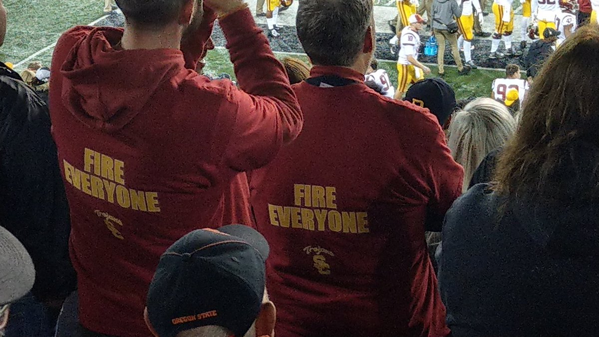 JasonLynnSC2000's tweet photo. @InsideUSC I don’t care who it is but find someone that can get this done. https://t.co/p85G7lT2vj