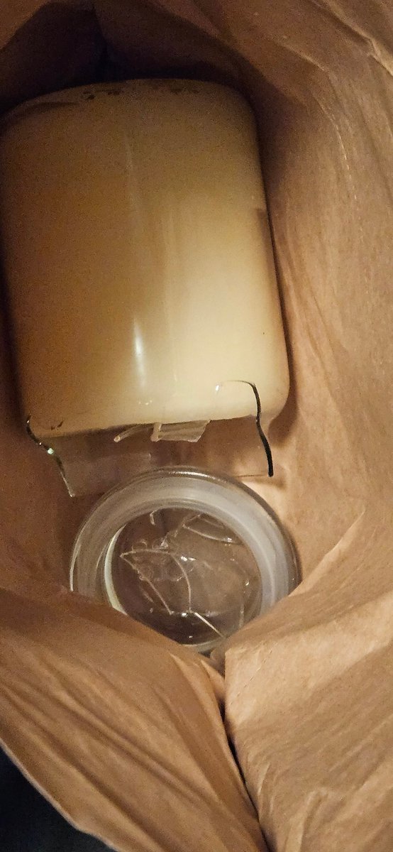 cd4337's tweet photo. @AmazonHelp I just had an order delivered that had a heavy jar candle that was just loose in an unsealed bag and smashed to pieces... somebody could have been badly hurt if they picked this up the wrong way or just reached in. Not sure how anyone thought this was okay like that https://t.co/yLfCVrn8nd