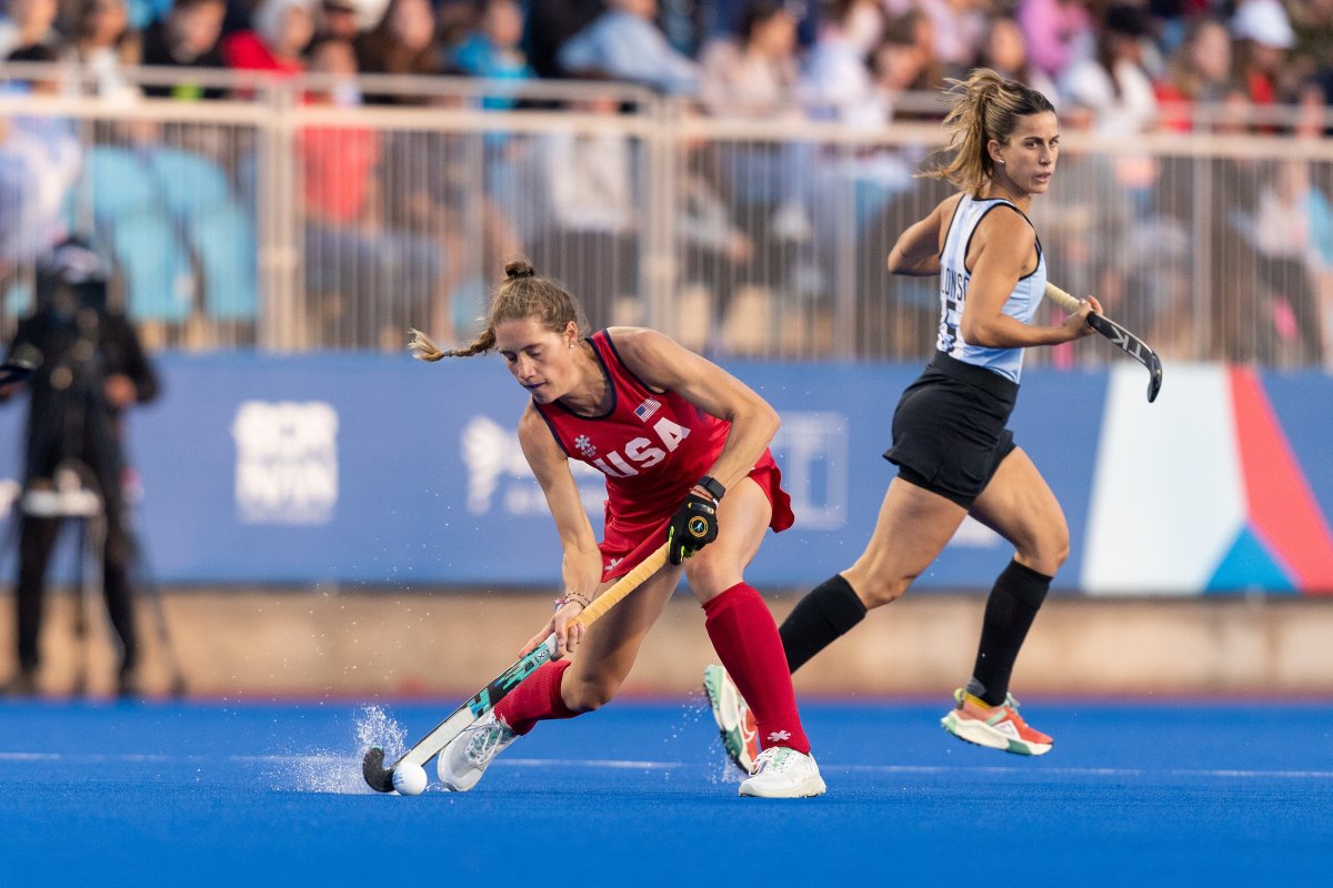 PanAmHockey's tweet photo. PANAM GAMES 2023 | DAY 10 | WOMEN | GOLD MEDAL

🚨 FINAL RESULT 🚨

🇦🇷 ARGENTINA 2 - 🇺🇸 USA 1

#EnRouteToParis #PanamHockey #RoadToParis #Santiago2023 https://t.co/1mRSak1OeZ