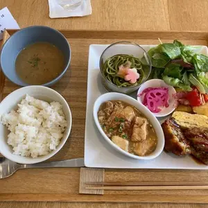 STEPNhasiriya's tweet photo. #HEAL3　#healthychallenge

奈々家っぽい所で前に食べた。
おいしーヘルシーだけど、炭水化物がもっと欲しい！ https://t.co/uUc9lKoopx