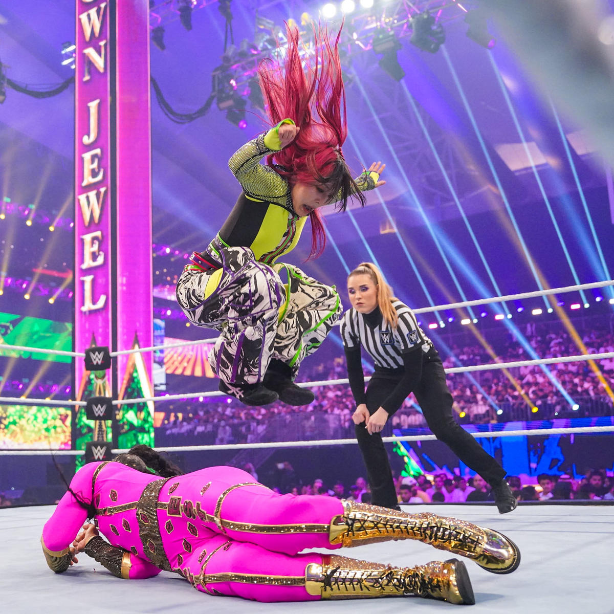 IyoSkySourceCOM's tweet photo. #WWECrownJewel Digitals: https://t.co/moY0B4j7xS
#IyoSky #GeniusOfTheSky #WWE #DamageCTRL 

(@Iyo_SkyWWE) https://t.co/Jeu0dMzM8r