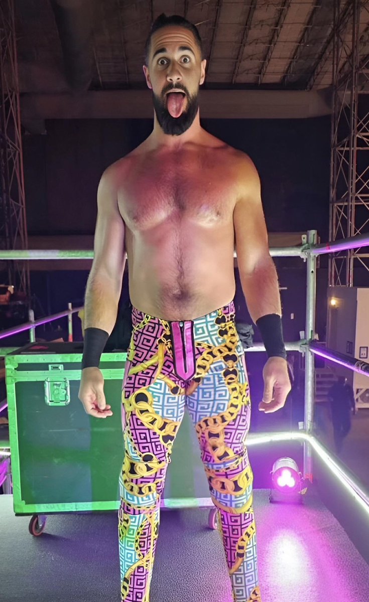 ForHisVision's tweet image. Time to put this tongue to use.