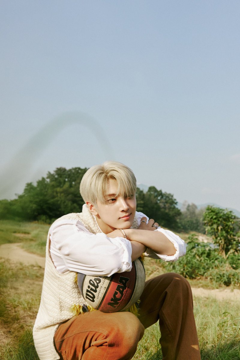 UNRENHYPEN's tweet photo. @cholericmoon ︎

⠀⠀⠀⠀⠀⠀ㅤhttps://t.co/aeyE0HqUeR ༄  ENGENE
            ORANGE BLOOD — ENGENE 
                    ZELI #ZELI #젤리
               #BLIFTENHYPEN #엔하이픈 
                          @cholericmoon 

︎ ︎ㅤ https://t.co/bllkEu75xa