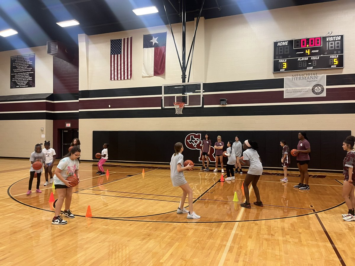 GRHSLonghornGBB's tweet photo. Lady Longhorns helping to grow future 🏀 in the Maroon Track today! Great time pouring into the next generation. #growthegame #buildwisely #WeAreGR
@GRHS_Longhorns @CoachADutch @pinkpatterson https://t.co/iBjD7gdg6D