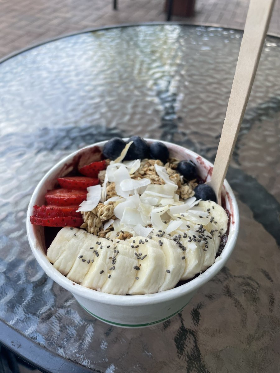 minastrip_au's tweet photo. コーヒーの匂いもダメだった私が最近カプチーノにハマっちゃってる、。笑
シドニーにいた時カフェでバリスタし始めて、苦手だけど美味しいって顔しながら飲むようにしてたら美味しく感じてきて、すごい成長を感じる✨ https://t.co/90NwCwAyPX