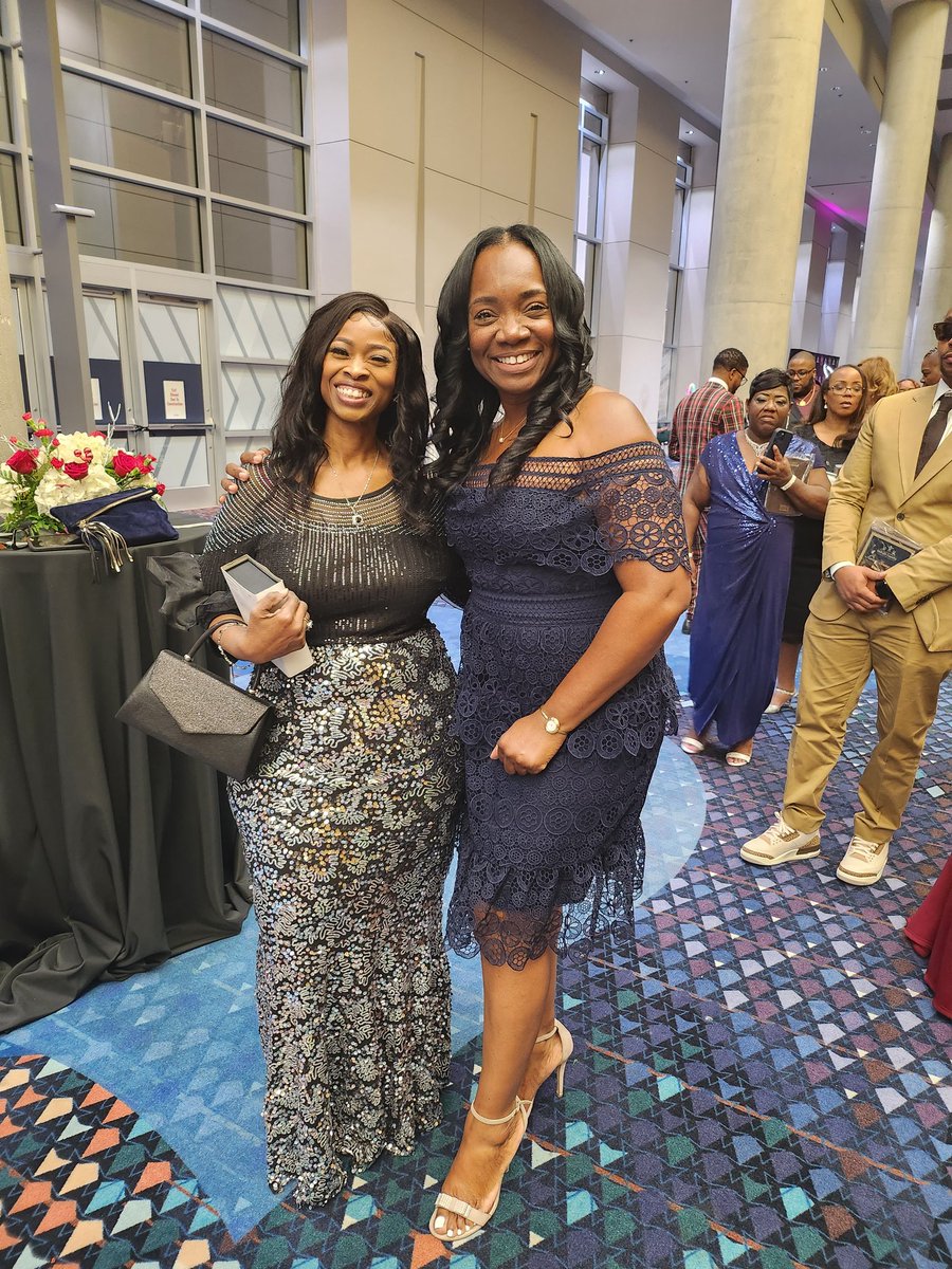 PrincipalDrH's tweet photo. When I heard someone yell, "oh my gosh, Ms. Haddock!!" I would have never imagined 2 of my former dance team superstars would now be teachers and TOTY for @DeKalbSchools So proud of these young ladies!! @McNairHS @1881MorrisBrown #impactful #rolemodel https://t.co/vqLoys4K5m