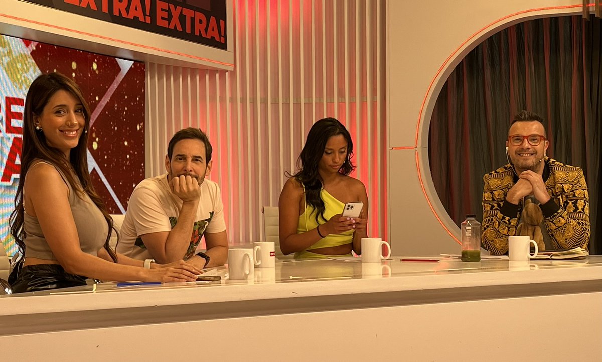 🔴REPETICION

Amamos a <a href="/rodrigolussich/">rodrigo Zeta</a>, que arranco de invitado en nuestro sofa y termino en nuestro panel al lado de <a href="/aineTHEVENON/">AINELEN</a> 😂

Respondio a TODO:

✅ “<a href="/AngeldebritoOk/">A N G E L</a> dice que quiero llegar a su lugar y yo ya lo tengo al mio. Si aspiro a algo, que sea a algo mas grande