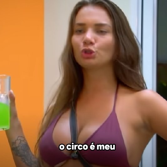 guijonhs1's tweet photo. E assim nasceu o fandom do circo 🎪 https://t.co/kXwSjzQkJq