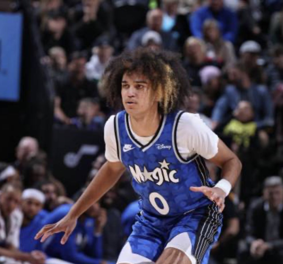 BBakerHogs's tweet image. Anthony Black in his first career NBA start:

- 11 points
- 4 rebounds
- 2 assists
- 1 steal
- 4/6 (67%) FG
- 2/3 (67%) 3P
- 1/1 (100%) FT
- 30 minutes
- team-high +32 box +/-
- blowout victory over the Lakers
#ProHogs