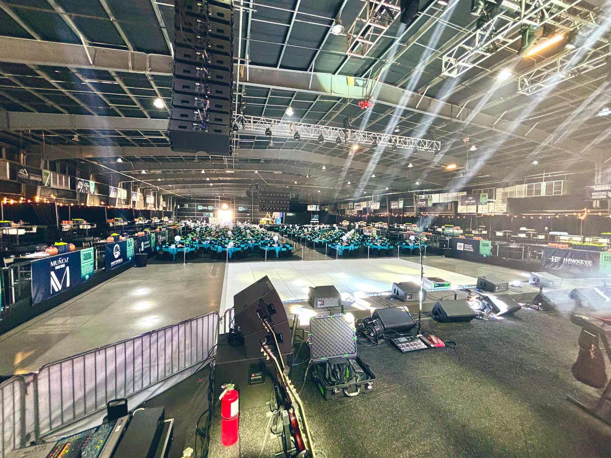 DallanB's tweet photo. Gearing up to play our favorite show of the year. This year we’re sharing the stage with @regulator &amp; @LoudLuxury.
@RockLobsterBand 🤘🦞
#RockTheCauseForKids
#ChandlerCompadres https://t.co/Tqje8qyfgA