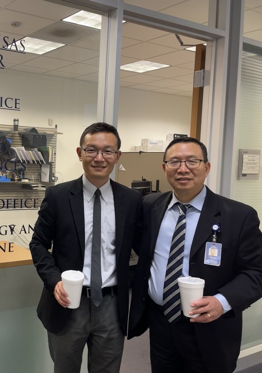 Chang Liu, MD, PhD, an associate professor of Pathology and Immunology from Washington University in St. Louis gave a fantastic talk to KU Pathology residents on HLA testing in precision medicine of transplantation. 11-03-2023.