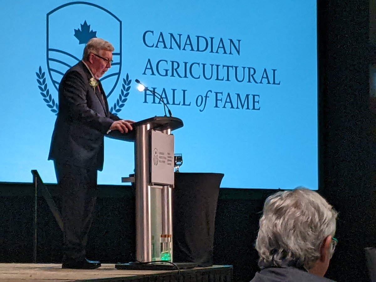 Congratulations to Ray Robertson on your induction into the Canadian Agricultural Hall of Fame. Great to see this recognition for your long career. #CdnAgHall