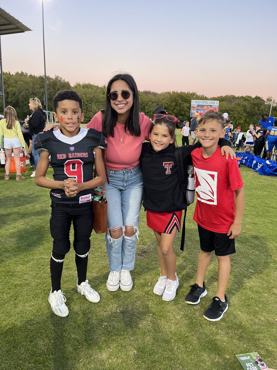 A fun-filled Saturday getting to see so many of my students!🩷🤍🏈❤️🖤 #liscanoproud