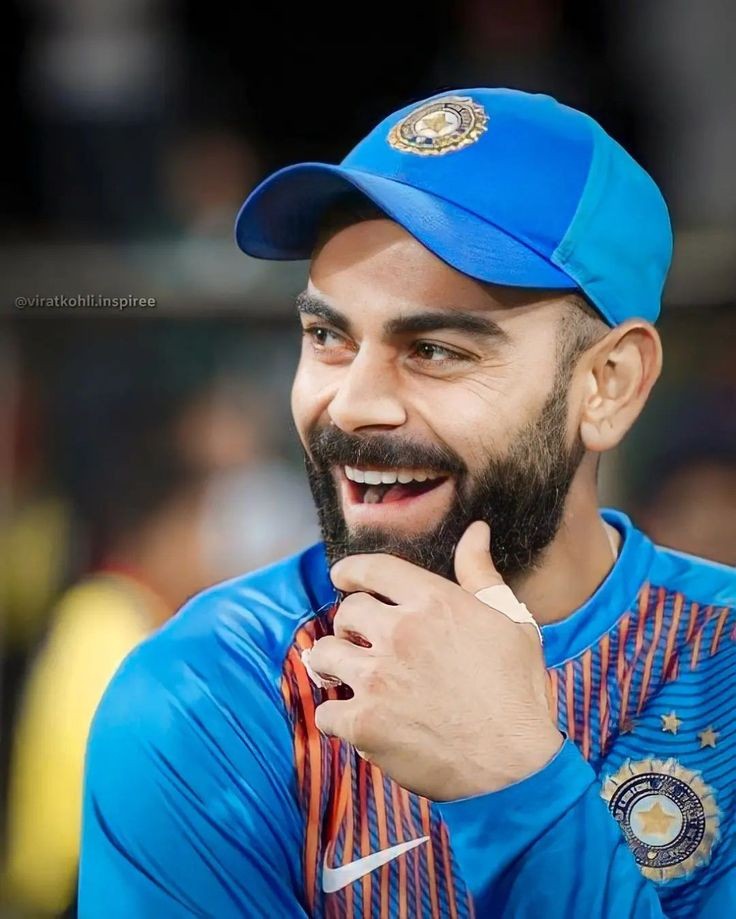 AbdulNeelam's tweet photo. Happy Birthday @imVkohli https://t.co/bGHWSqkHHl