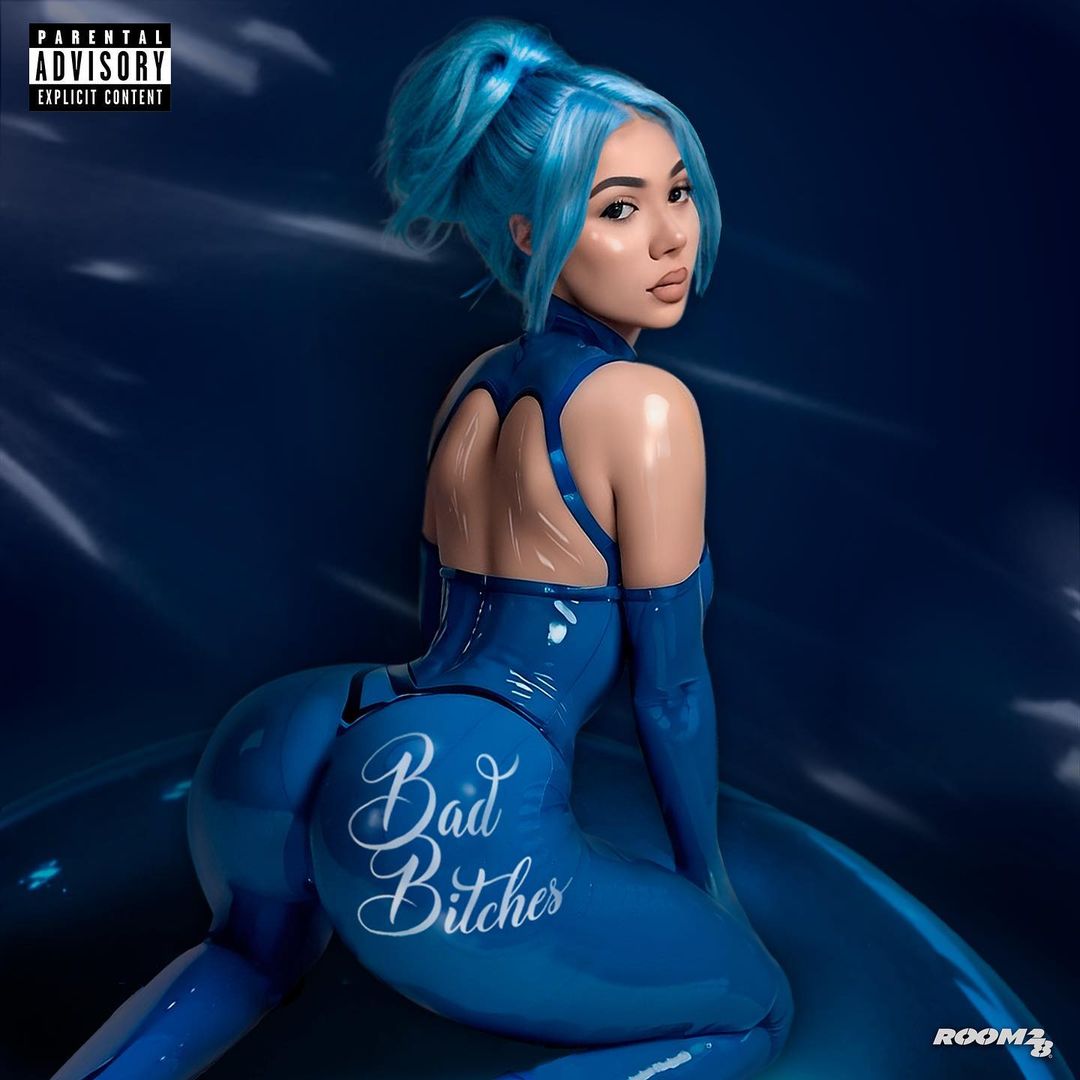 la_mamixi's tweet photo. El álbum debut de Mont Pantoja "BAD BITCHES" saldrá el 9 de Noviembre. 💙 https://t.co/QarzS1QPj2