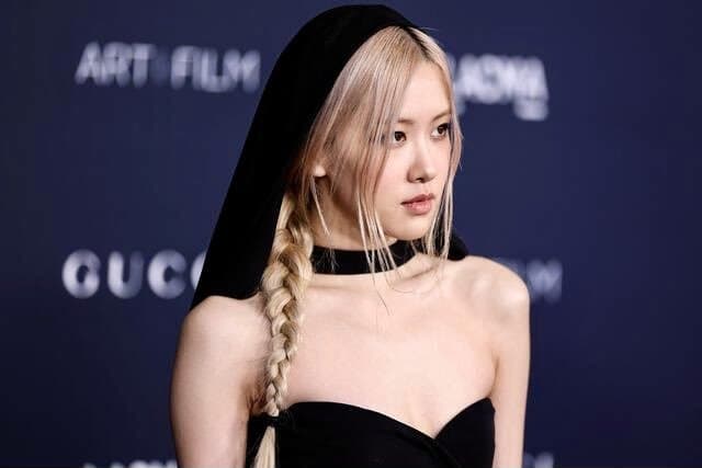 RoseDCgallery's tweet photo. rt &amp; reply❕️

ROSÉ AT LACMA GALA
#ROSÉatLACMA2023 https://t.co/XRWb8mDrqL
