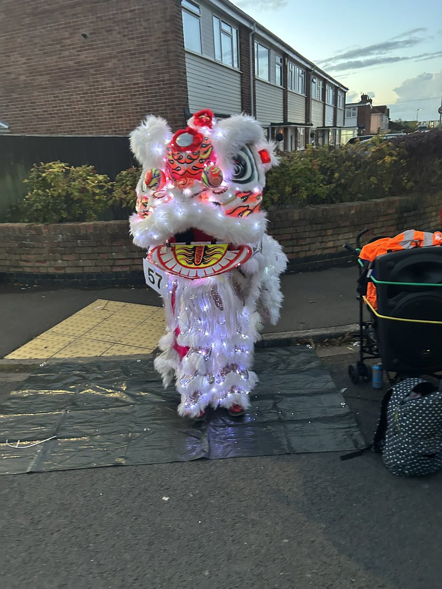 Little R (@carnivalkai) on Twitter photo 