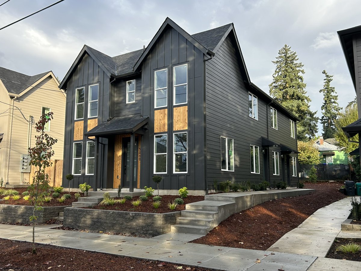 nbrhoodwrkshop's tweet image. The built results of Portland’s liberalization of single-dwelling zones now allowing up to four units by-right. A little bit of market research demonstrates that these sell for 60-80% less than a new build single-detached in the same neighborhood.