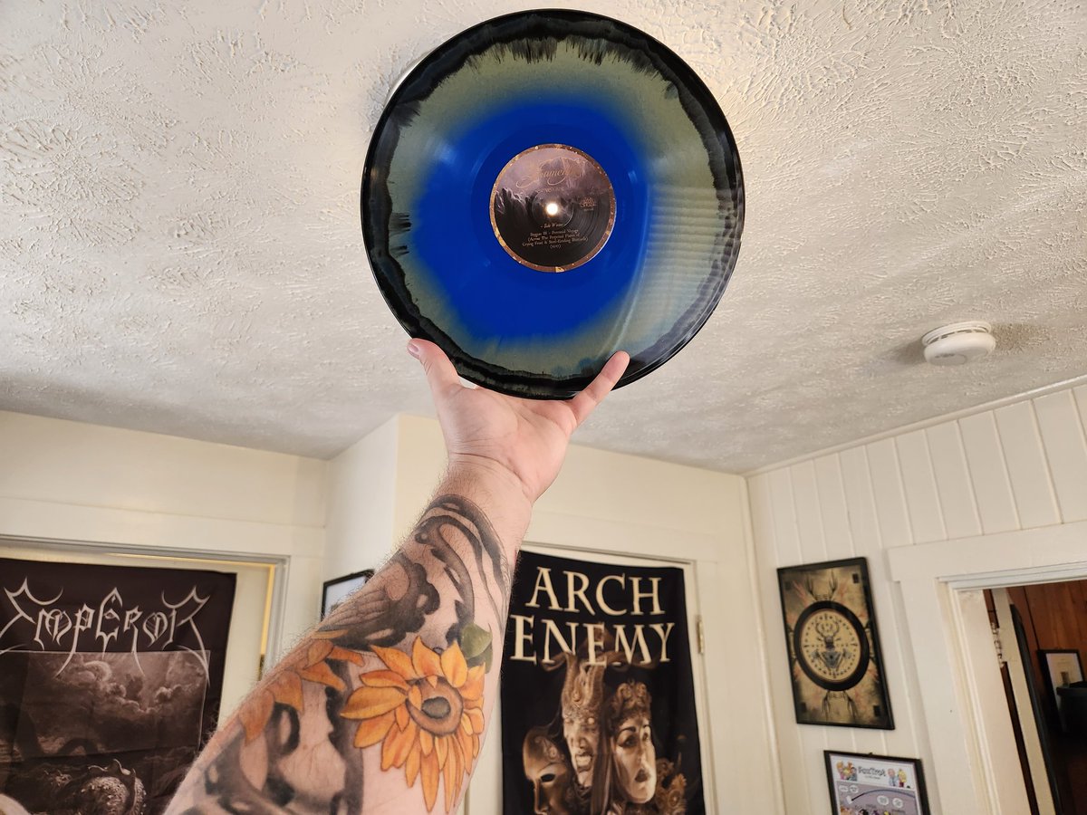 peartnoy's tweet image. #nowspinning "Stygian" the debut album from Atramentus. An incredible album and one of the best recent pieces of funeral doom. A favorite of mine and I hope to see more from this project. #atramentus #stygian #vinyl