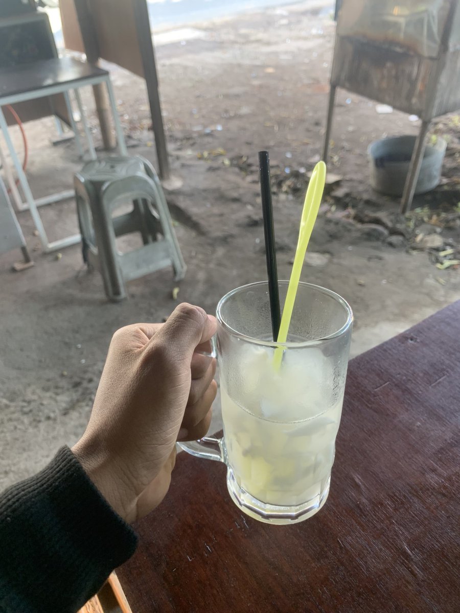Iabc714's tweet photo. Emang degan paling pas si buat panas” gini 🤤 https://t.co/UfY4zK0Mgr