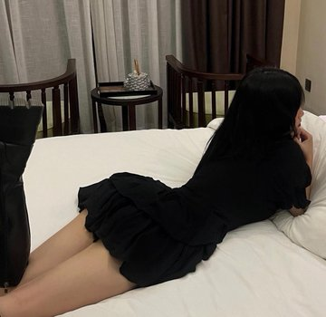 MistyWard394147's tweet photo. Thay vì nhìn nhau thở dài  Mình cùng nhau thở gấp đc k anh? https://t.co/OTAY3KsxtF