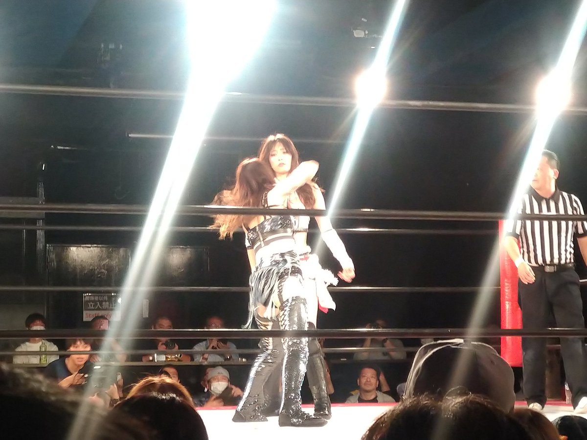 kero121212's tweet photo. 11/4夜 #tjpro 東京女子プロレスでの #赤井沙希 選手。
東京女子最後の試合。 https://t.co/aiHHXwrjPj