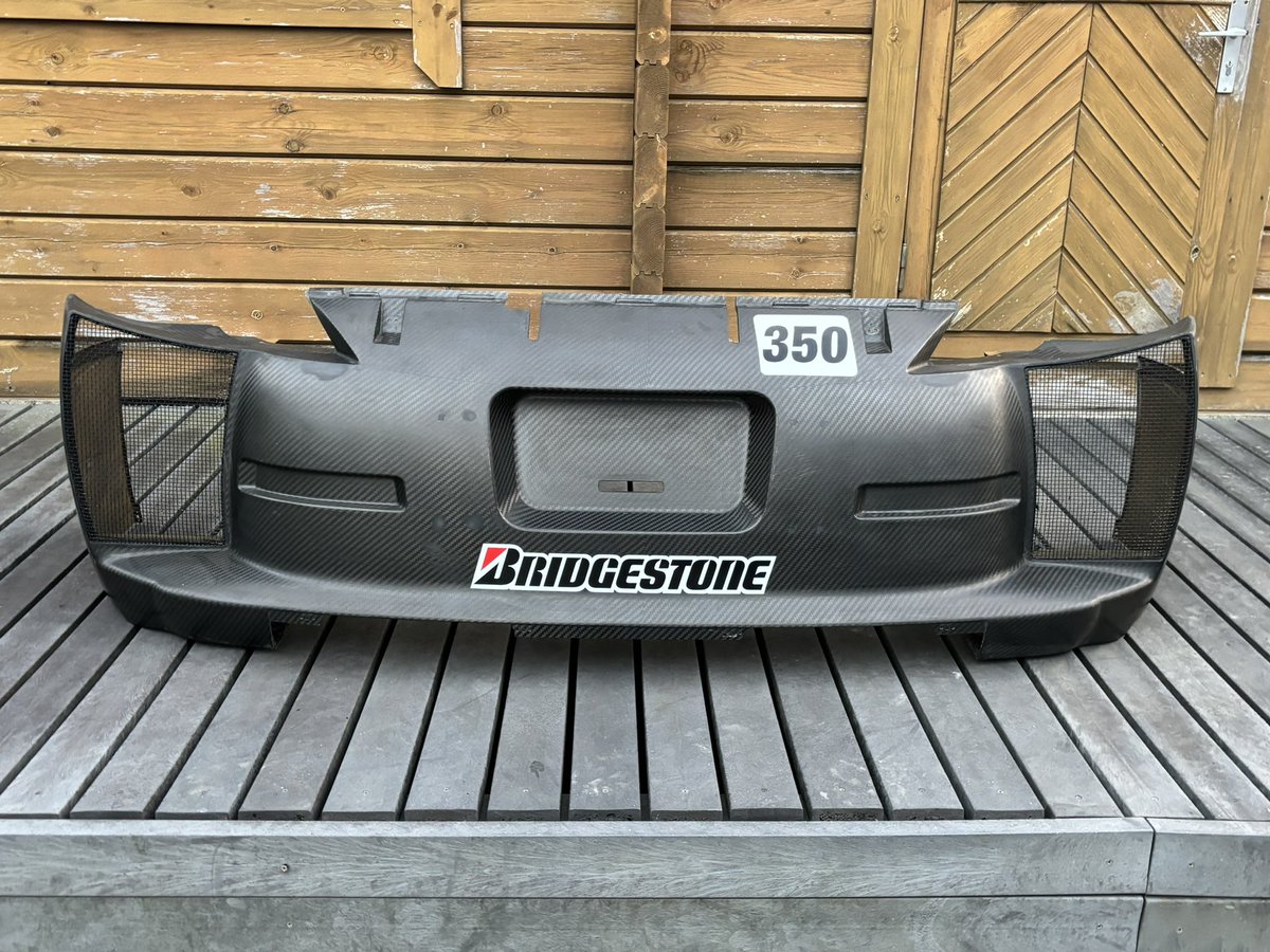 eizan14's tweet photo. #売ります
代理
350z用
本物GT500ドライカーボンリアバンパーです。
¥200,000
dmにお問い合わせ下さい https://t.co/9WbA5c9vij
