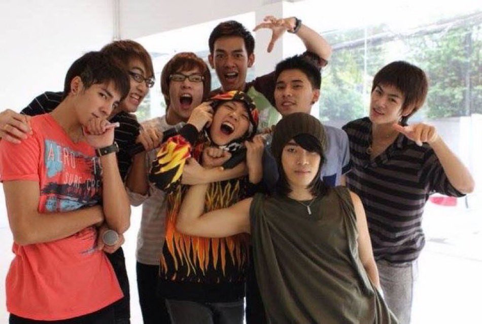 นั่นน้องเตนล์หรอ 😭 ไม่เคยเห็นมาก่อนเลย น่ารักมากๆๆๆๆๆ 😭😭😭😭😭😭