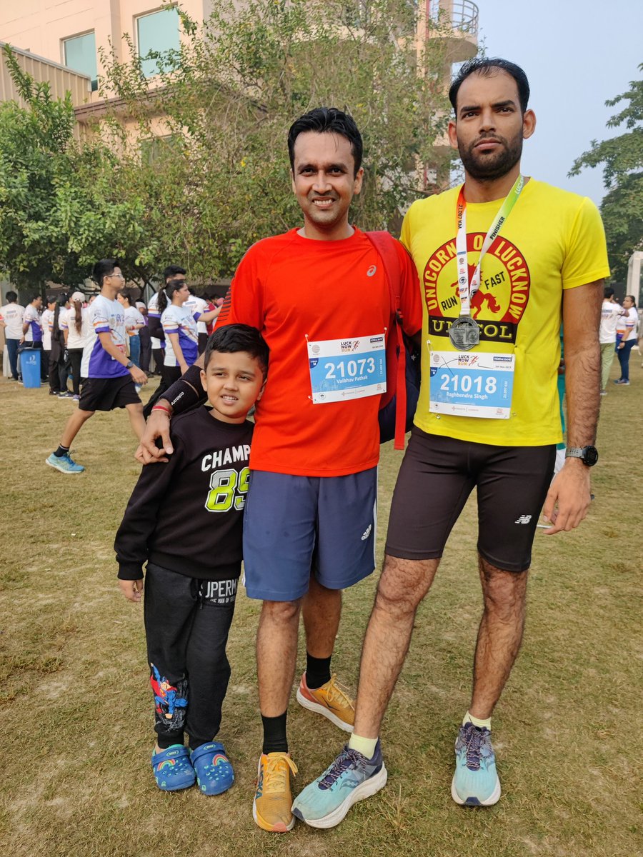 Vaibhav Pathak (@drvaibhavpathak) on Twitter photo Today Finished Lucknow Run HM #halfmarathon
With Champ of Lucknow <a href="/singhragbendra/">Raghbendra Singh</a>
#running #runner Today Finished Lucknow Run HM #halfmarathon
With Champ of Lucknow <a href="/singhragbendra/">Raghbendra Singh</a>
#running #runner