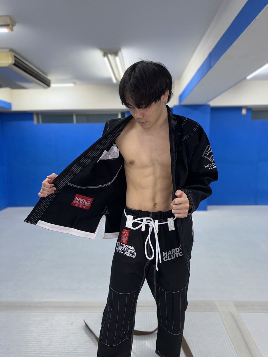 hard_clutch's tweet photo. KUNIYOSHI JIU-JITSU GIのご予約は本日までとなります。
完全受注生産により再販予定はございませんので、本日までにご注文ください。

https://t.co/FCJVYyed2C https://t.co/R86YFsBw6d