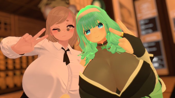 昨日のツーショ! てつげたさん、サツキさんとー! 
昨日は色々な方が来てくださって嬉しかった 