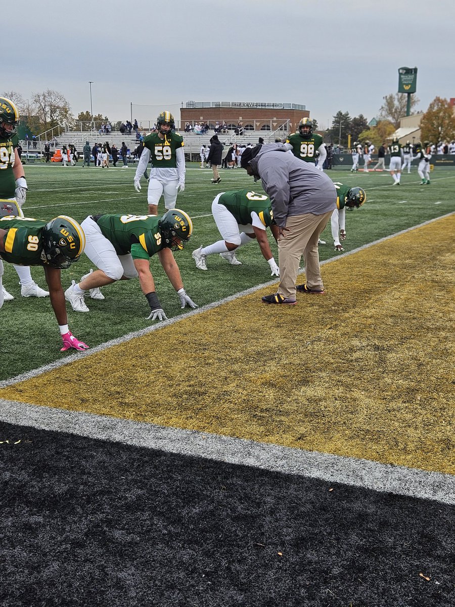 MitchellBanasz1's tweet photo. Thank you @WSUWarriorFB for the GameDay invite thank for having me up there @CoachWheat6 , @CoachTomSims , @CoachRelll @Coach_GPadgitt 

@TeamNixRecruit @IThawksfootball @PrepRedzoneWI https://t.co/9AliTDAjBa