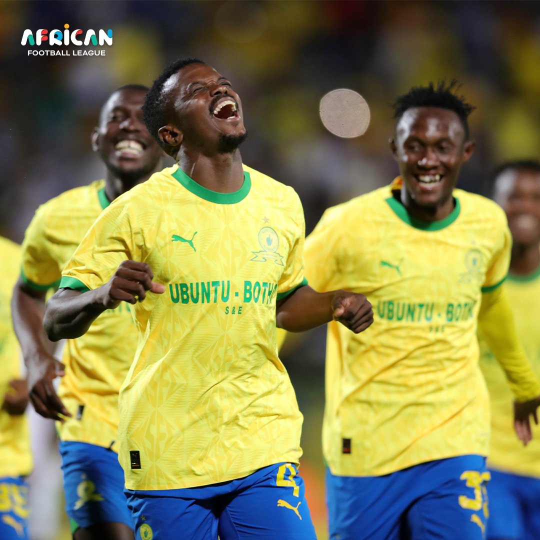 Thobeka03348641's tweet photo. Good luck Yellow Nation, go grab that win okunye nokunye sobuye sikubone.
#Sundowns 
#AFL https://t.co/Sy3zUyVryq