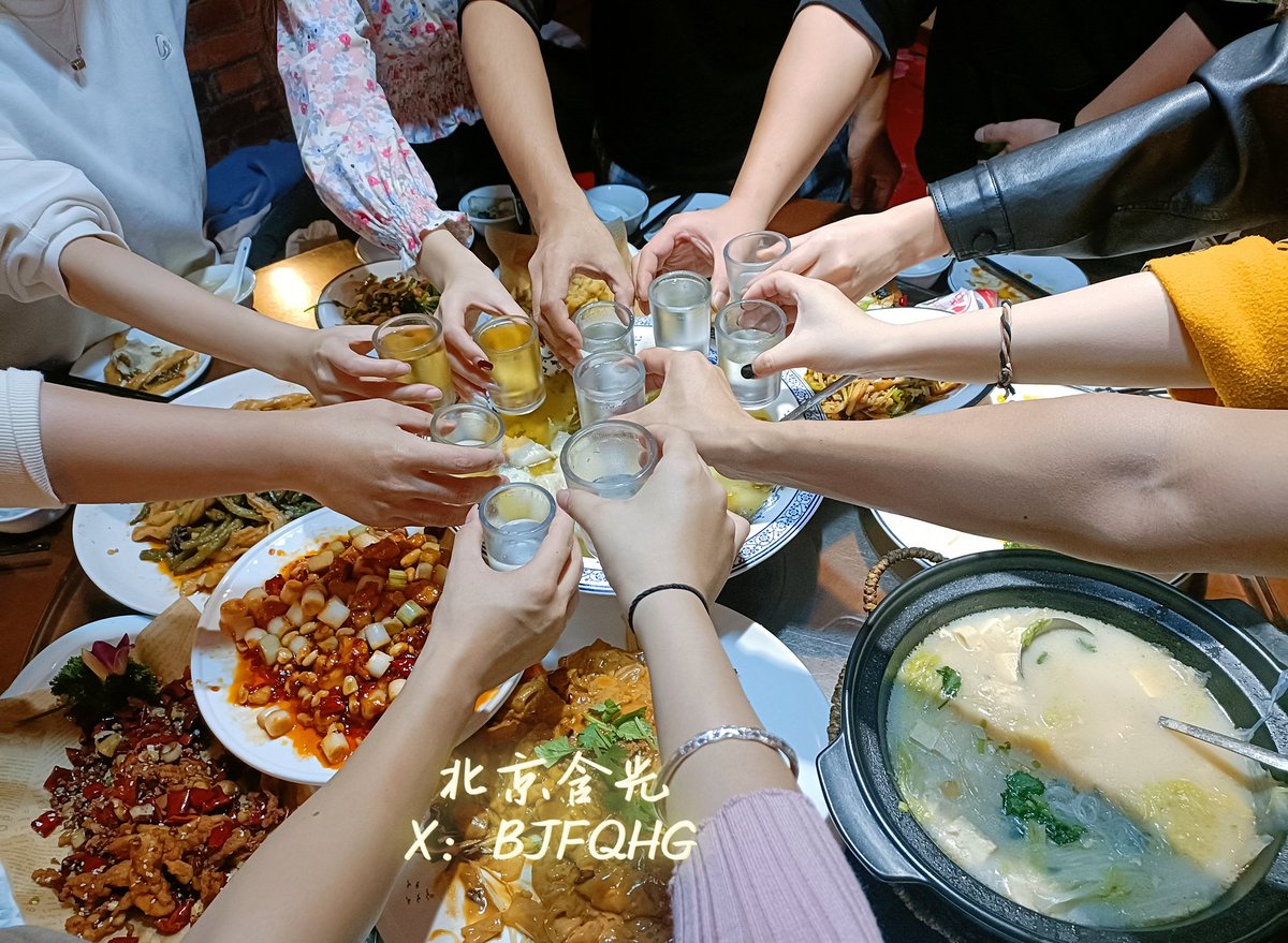 每逢周六必小聚系列，五对夫妻~这次都有推，喜欢的自行关注~↓
<a href="/Nemo7758/">三木前前</a> <a href="/010wqq/">010wqq</a> @beijingjingran @lgcyy2021  @BJFQhgni