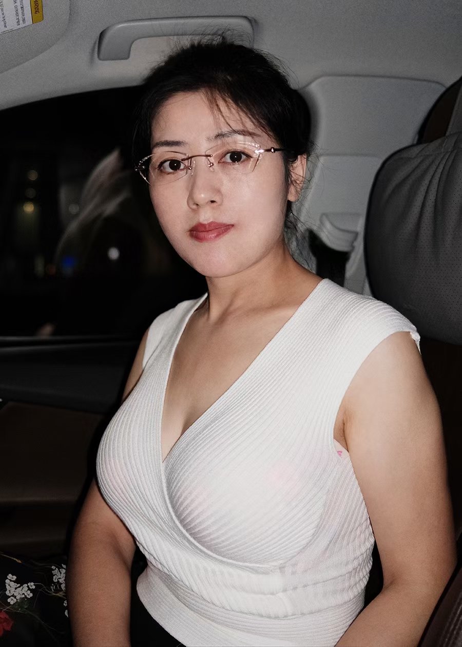 熟韻美（接投稿） on X: 眼镜熟女丽莎王t.coDAMh7fTFzL  X