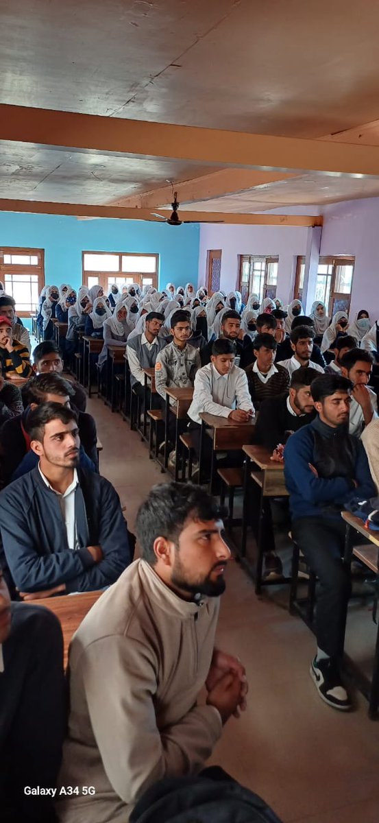 JannatLolab's tweet photo. #IndianArmy Organised NCC Awareness Drive for the Students of Ramhal Block.
#IndianArmy
#Kashmir
#JoinNCC
#ProsperousKashmir
#NayaKashmir
#KashmirMeinTiranga
#NationalCadetCorps
#kargilvijaydiwasrajatjayanti https://t.co/neclylZPef