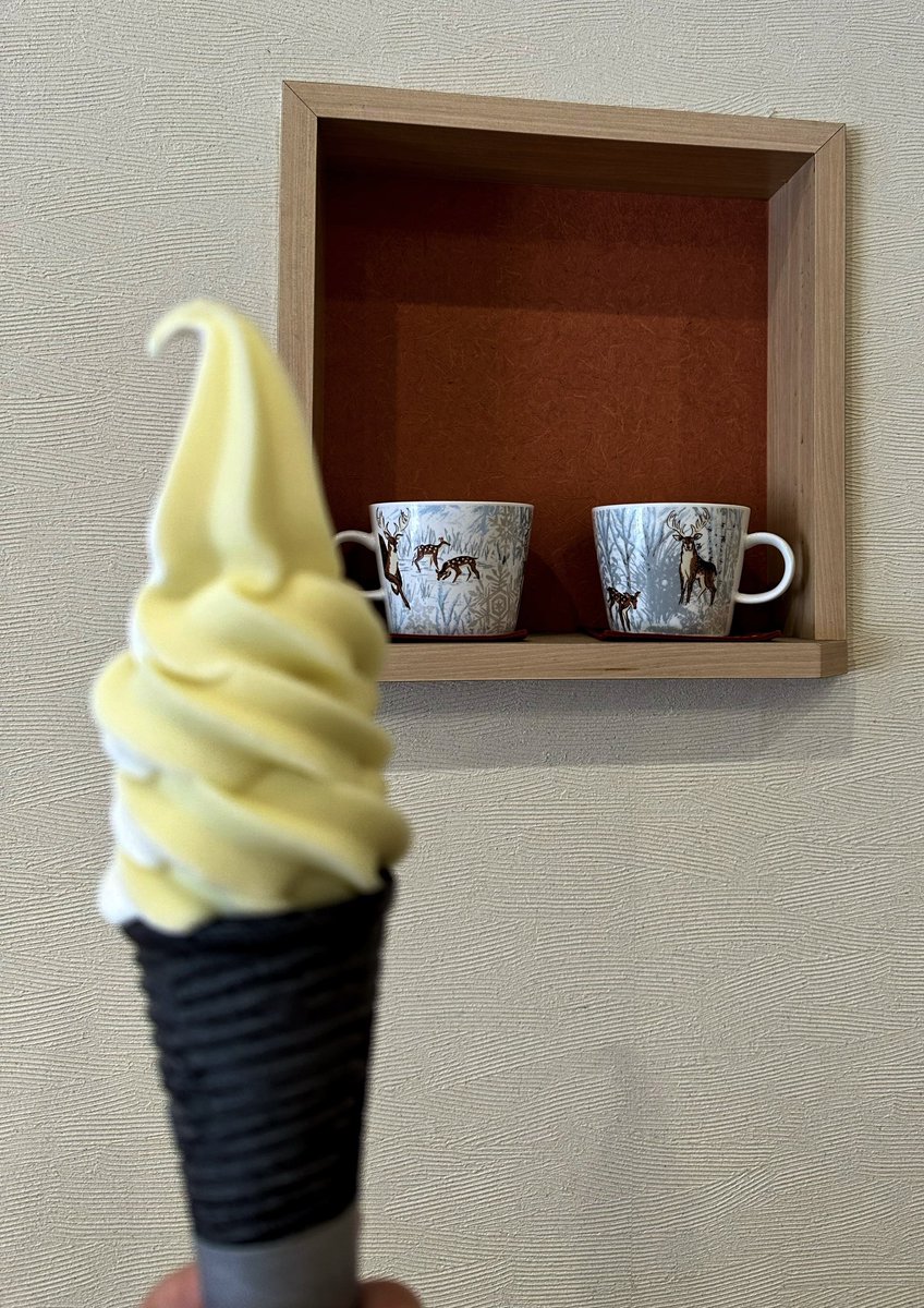 今日はソフトクリーム🍦日和☀️

期間限定の茨城梨🍐ソフトクリーム🍦
爽やかさがたまらん😋

 #茨城梨ソフトクリーム
 #鹿島神宮
 #ソフ活