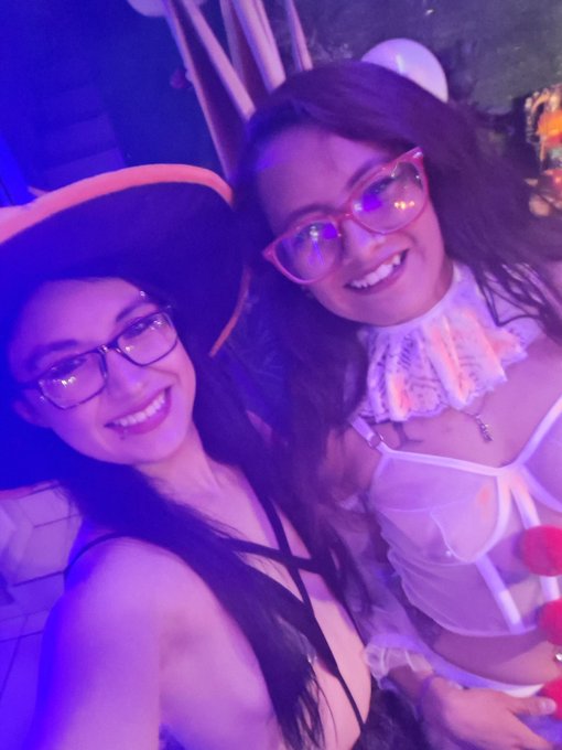 @ZonaSWMorelia  @pajaslocasxxx   @SerenaPettite https://t.co/gSdMokZQOq<a class="tags" target="_blank" title="On Twitter" href="/?out=eyJ0eXAiOiJKV1QiLCJhbGciOiJIUzUxMiJ9.eyJpYXQiOjE3MjIxMDMyMzQsImlzcyI6InR3cG9ybnN0YXJzLmNvbSIsIm5iZiI6MTcyMjEwMzIzNCwiZXhwIjoxNzUzNjM5MjM0LCJyZWRpcmVjdF91cmwiOiJodHRwczovL3R3aXR0ZXIuY29tL1pvbmFTV01vcmVsaWEifQ.f4XosuKgi3FH050M-rmGthz3txJ2TmH2oqdkorYZG2pDinUs3rqC_7ko0Daa1BdW5v1fBscD9_2zmhnCKzotRA">@ZonaSWMorelia</a><a class="tags" href="/tag/pajaslocasxxx">@pajaslocasxxx</a><a class="tags" target="_blank" title="On Twitter" href="/?out=eyJ0eXAiOiJKV1QiLCJhbGciOiJIUzUxMiJ9.eyJpYXQiOjE3MjIxMDMyMzQsImlzcyI6InR3cG9ybnN0YXJzLmNvbSIsIm5iZiI6MTcyMjEwMzIzNCwiZXhwIjoxNzUzNjM5MjM0LCJyZWRpcmVjdF91cmwiOiJodHRwczovL3R3aXR0ZXIuY29tL1NlcmVuYVBldHRpdGUifQ.uEBKk50UUlEnEuPZx8nxz8XmPte73tRcsPcMYp_rFg7NQCdUtpaEiFw-0T9C-nkd4JuIkXBH5EIX6gyHI7sufQ">@SerenaPettite</a>