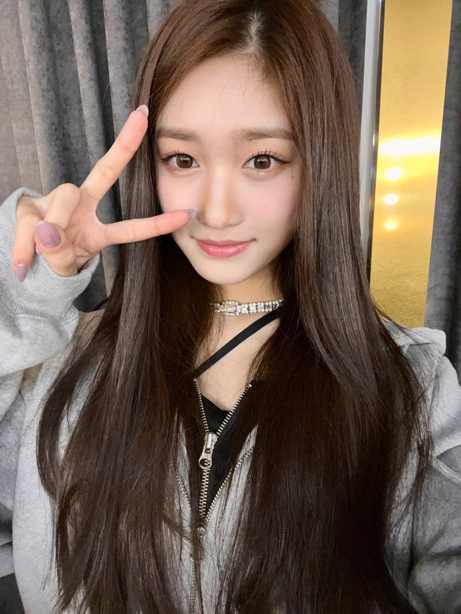 Yo no me quería perder de la #𝚃ropical𓊈반품𓊉𝙽ig𝚑t y mucho menos de ver #𝚍um𝚍i·𐙚·𝚍um𝚍i en vivo, así que me escapé de mi casita para ver a las reinas de <a href="/thegivensite/">𝐝um𝚍i 𝚍um𝐝i ❀ (𝐠)i-𝐯ēn ׅ۬ 𝅄</a> en su gran día 

᮫   命   ˒˒ Unforgıven #Izaskun