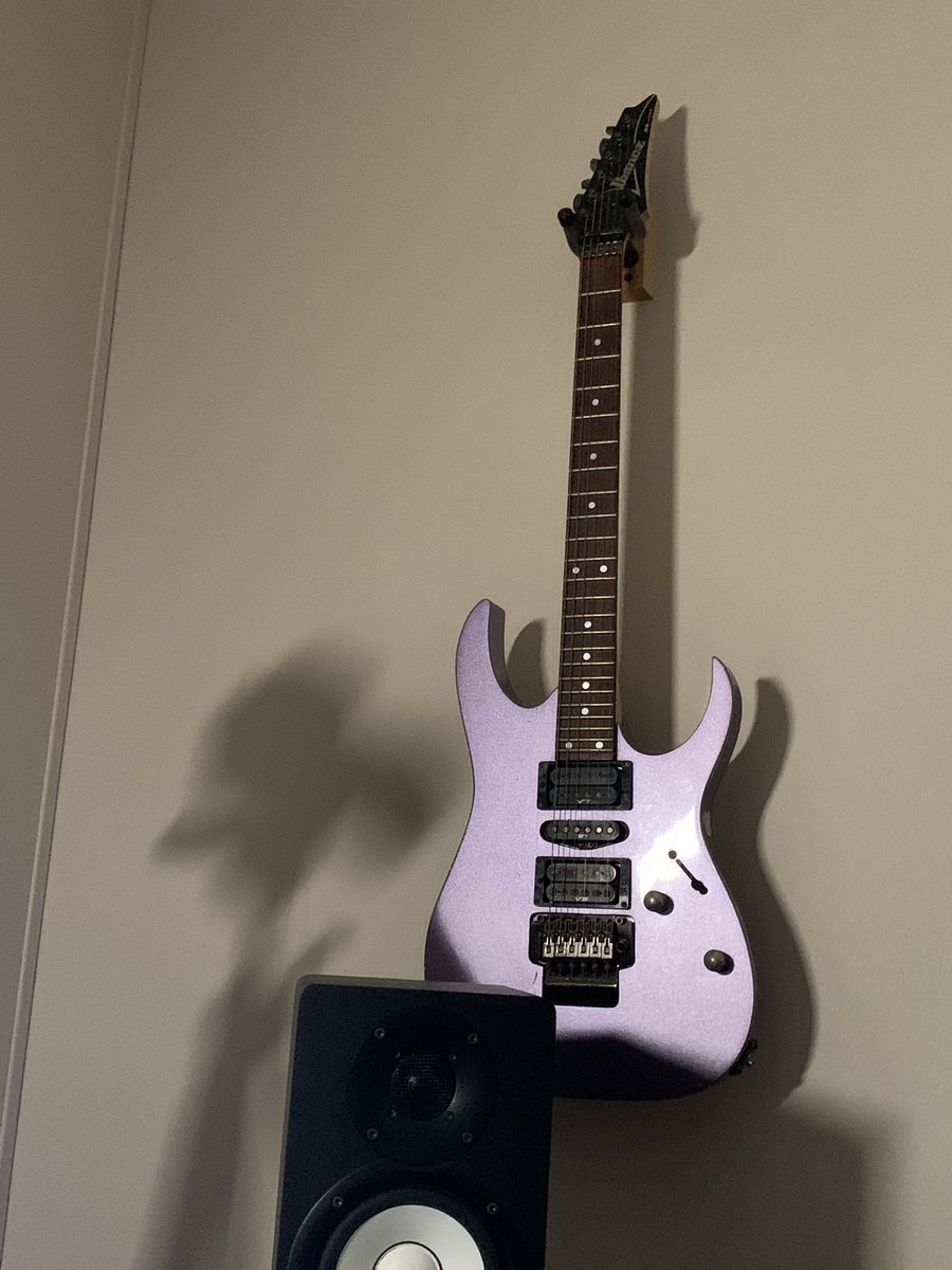 bizzski 👨🏻‍🦲 tweet media