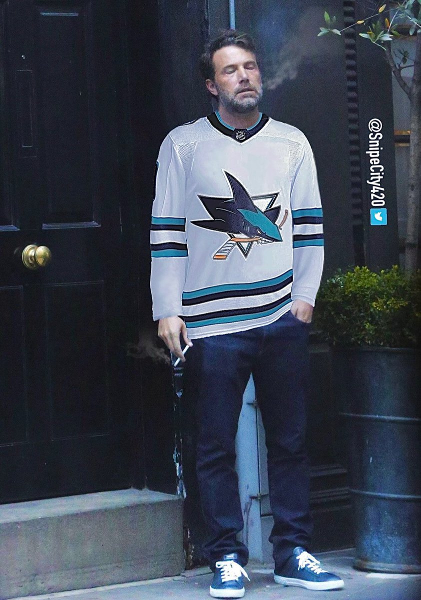 buttsweatgabe's tweet photo. @SanJoseSharks @SAP https://t.co/rOG4YzVTcK