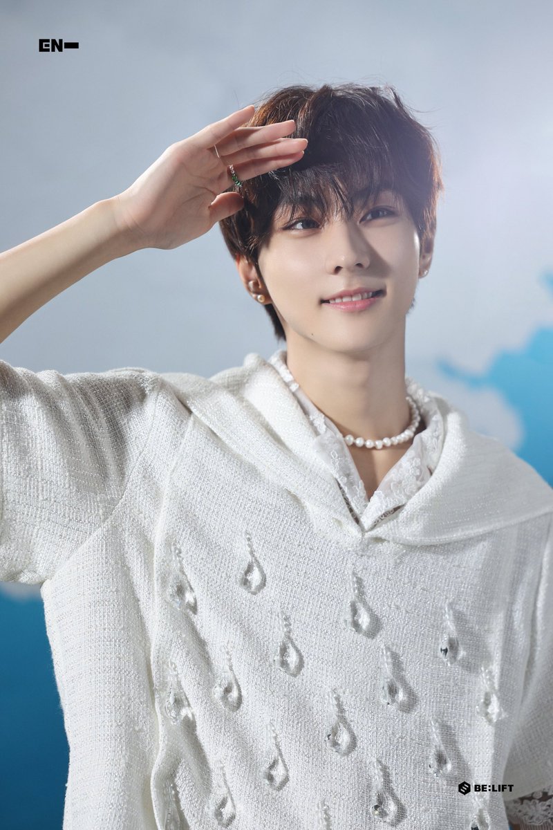 너 언제까지 그렇게 이쁠건데...
존나이쁘장하네 진짜..